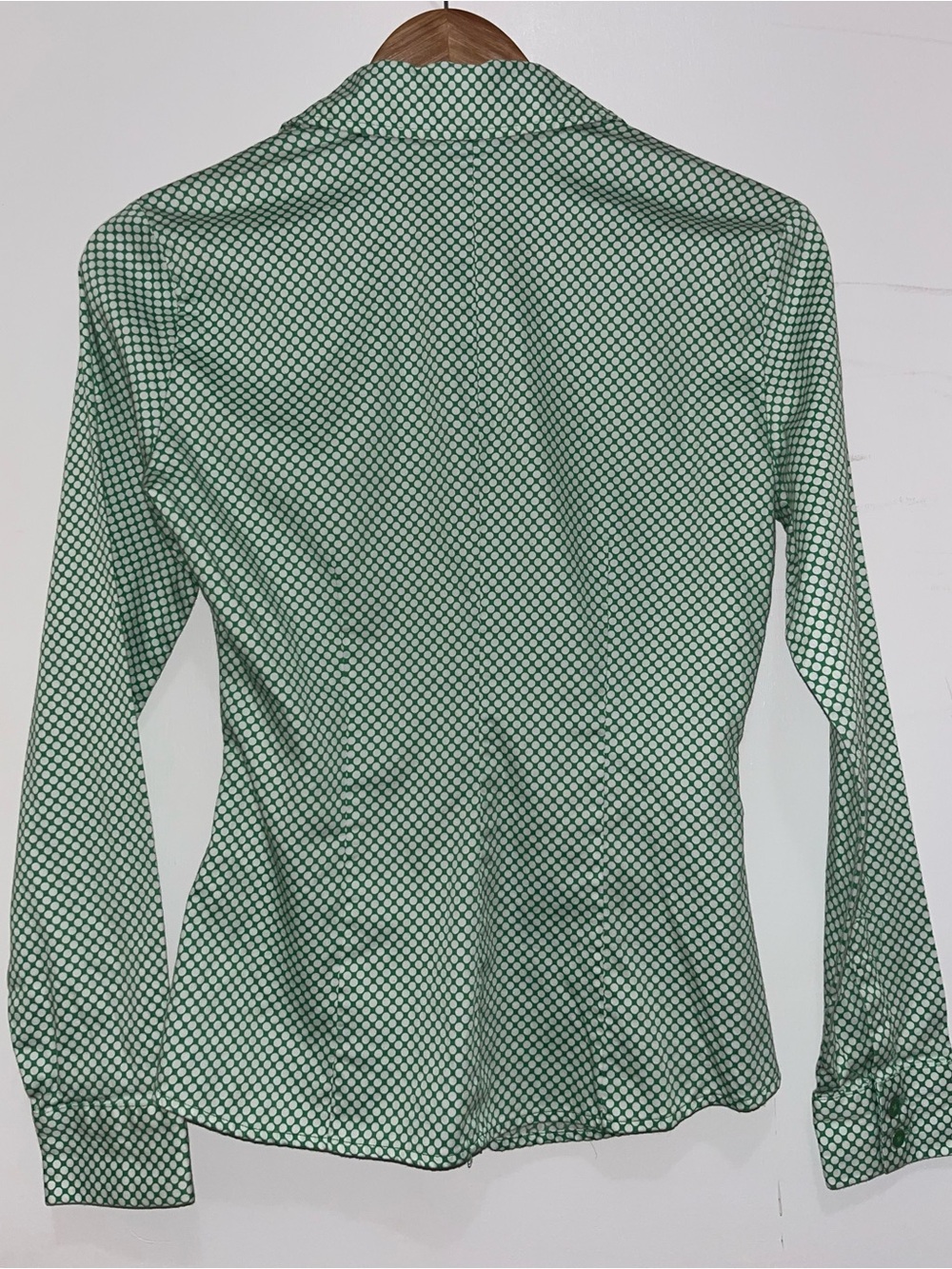 Geometric Ruched Button-Front Shirt - Green & White - Picture 2 of 4